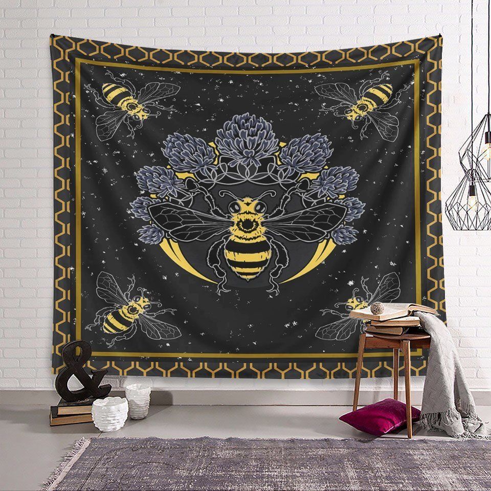 Bee And Moon HM050801M Tapestry
