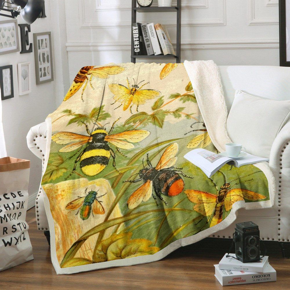 Bee Sherpa Fleece Blanket