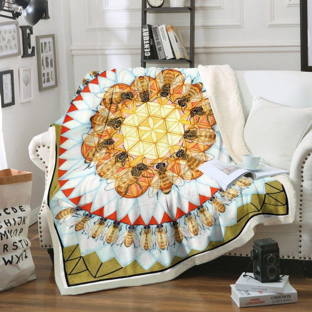 Bee Sherpa Fleece Blanket