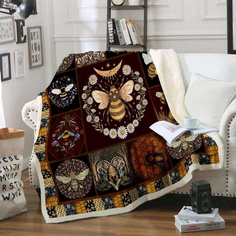 Bee Sherpa Fleece Blanket