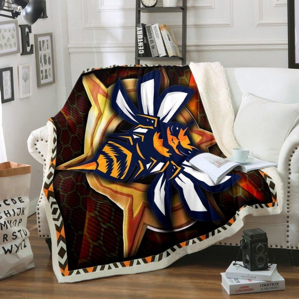 Bee Sherpa Fleece Blanket