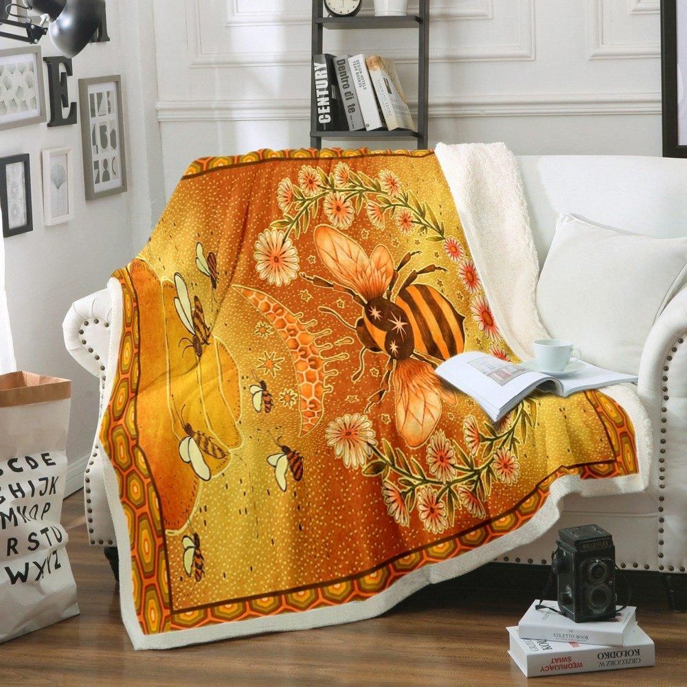 Bee Sherpa Fleece Blanket