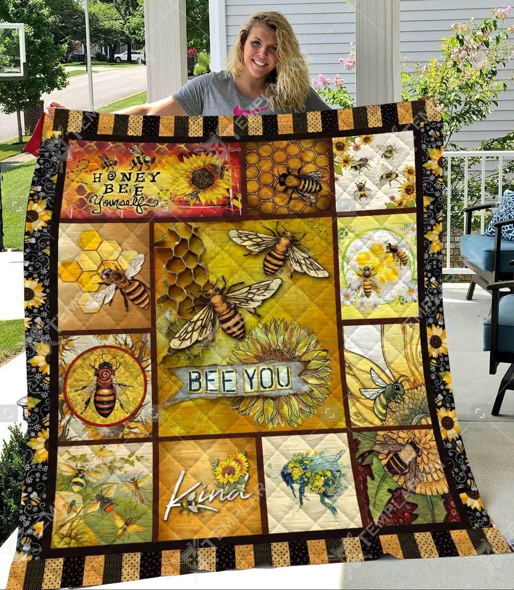 Bee DAC081218 Quilt Blanket