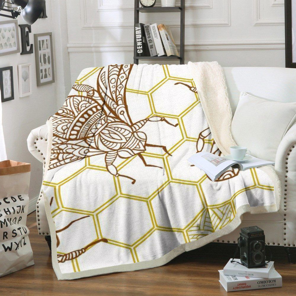 Bee Sherpa Fleece Blanket