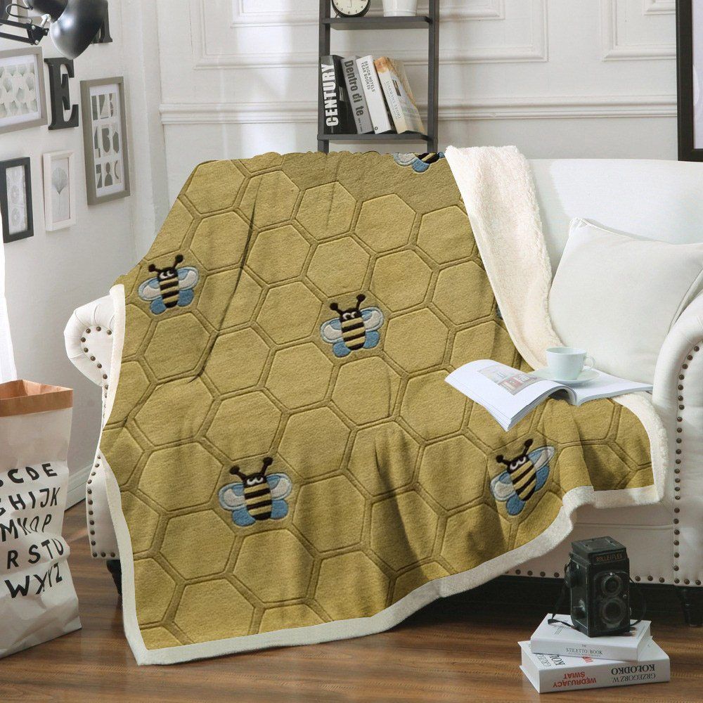 Bee Sherpa Fleece Blanket