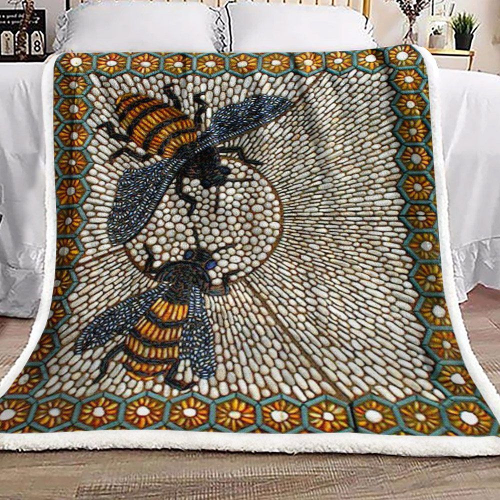 Bee Sherpa Fleece Blanket