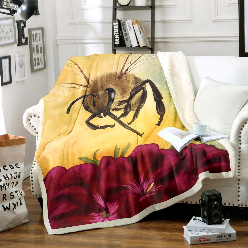 Bee Sherpa Fleece Blanket