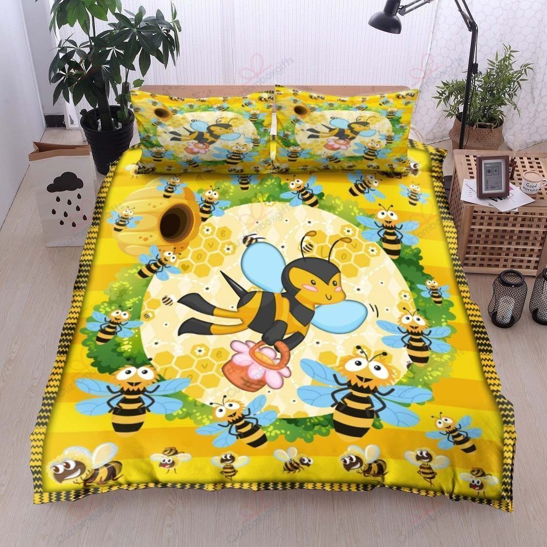 Bee Life Printed Bedding Set