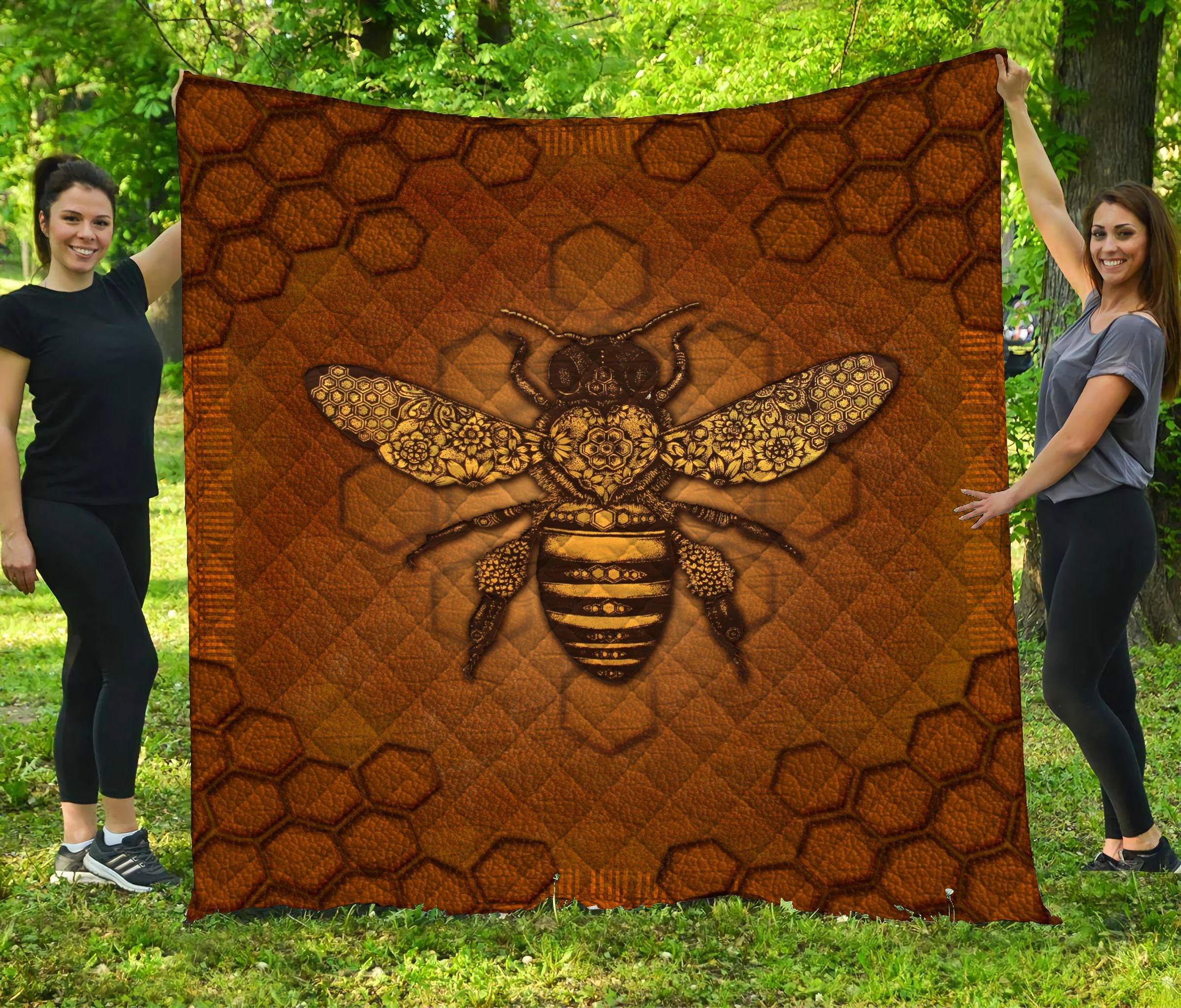 Bee MMC1611901 Quilt Blanket
