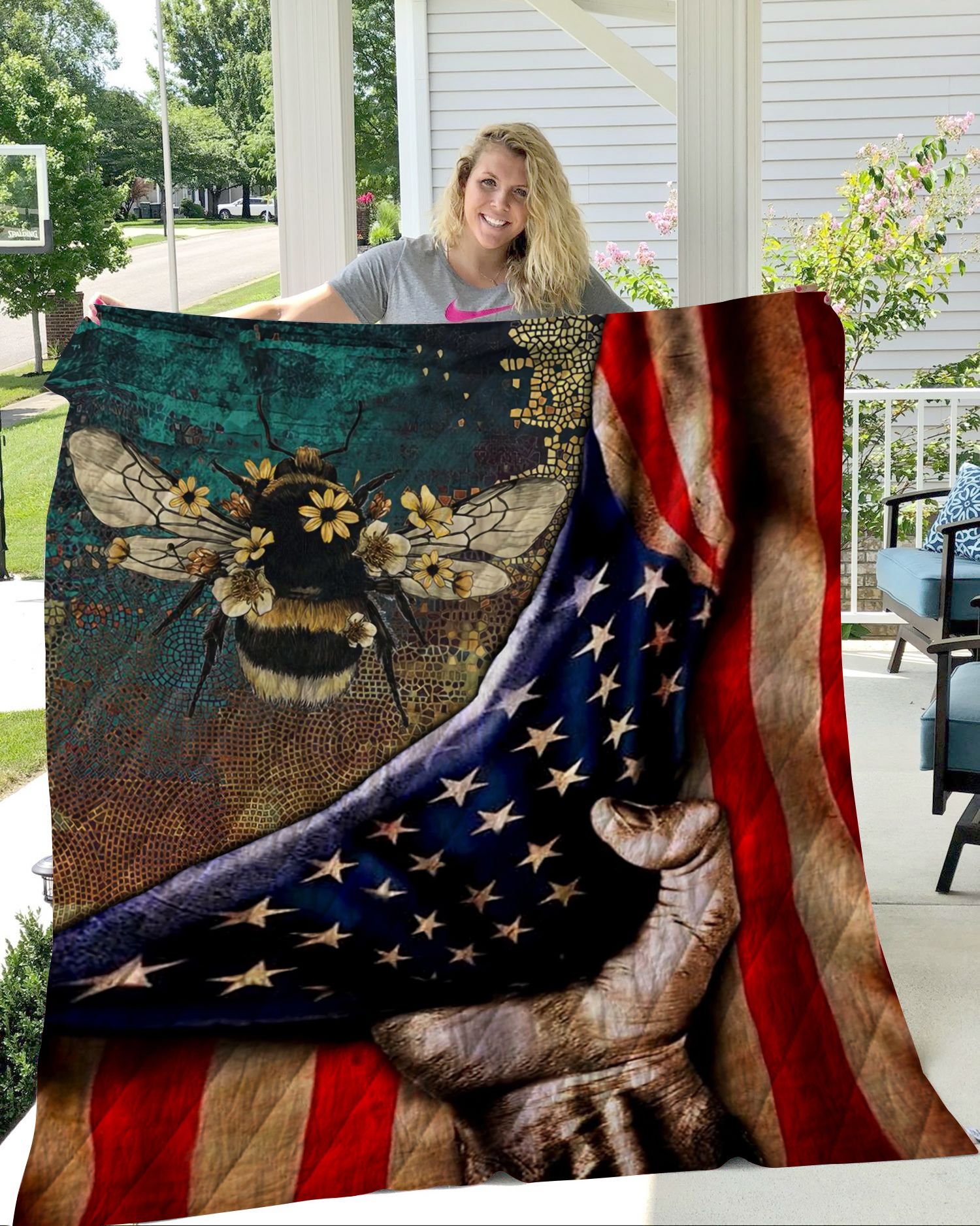 Bee MMC1611902 Quilt Blanket