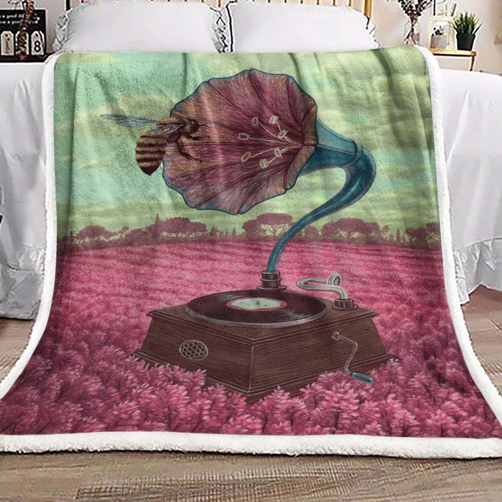 Bee Sherpa Fleece Blanket