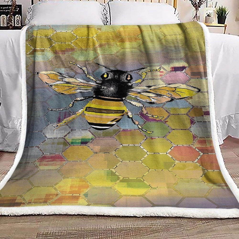 Bee Sherpa Fleece Blanket