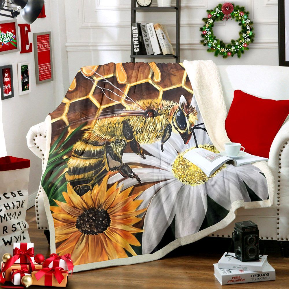 Bee Sherpa Fleece Blanket