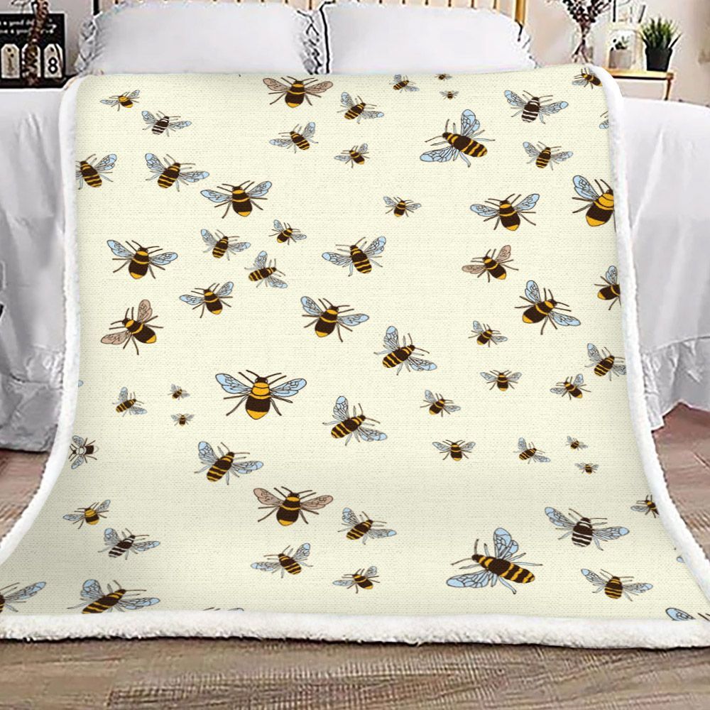 Bee Sherpa Fleece Blanket