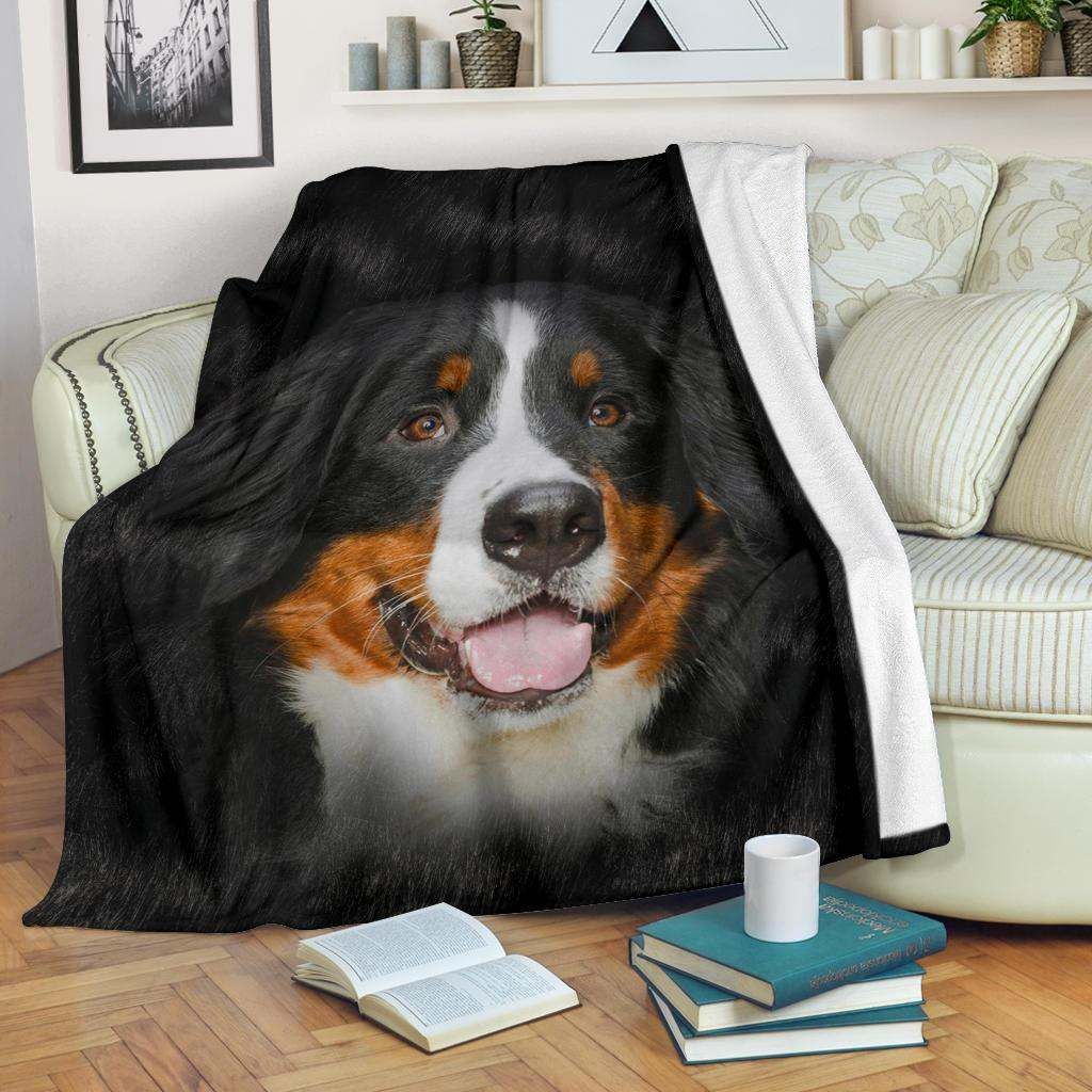 Bernese Mountain Dog Face Hair Blanket