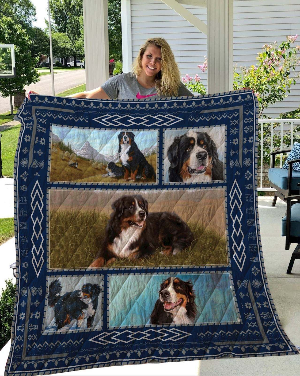 Bernese Mountain Dog Quilt Blanket DHC2911463VT