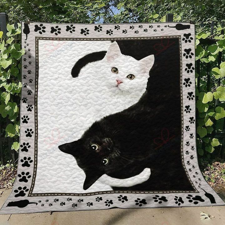 Black And White Cat GS-CL-KC0408 Quilt Blanket