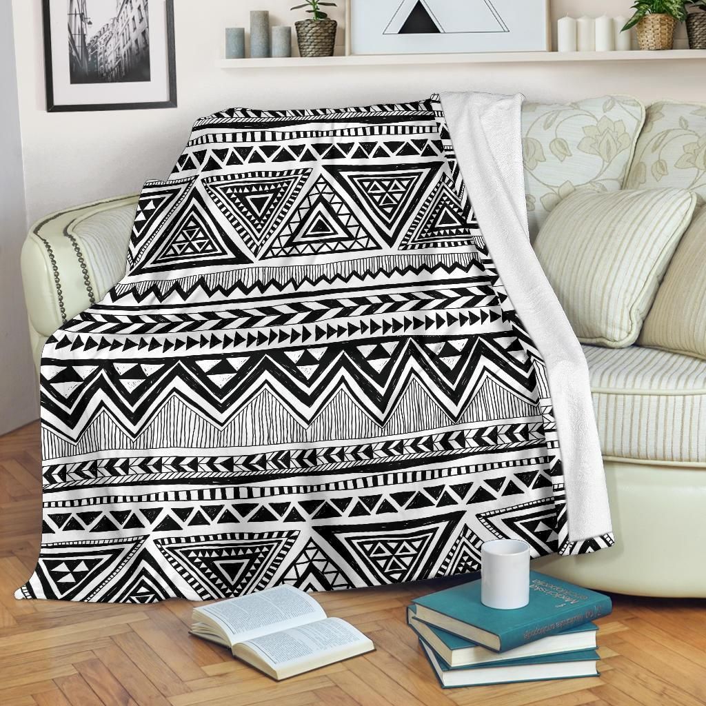 Black And White Draw Tribal Aztec Fleece Blanket