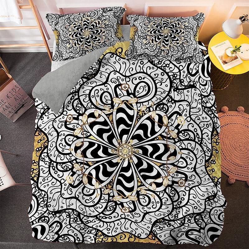 Black And White Patterned Flower Bedding Set