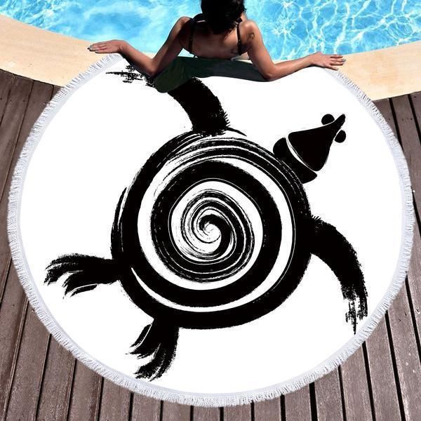 Black And White Tongan Turtle Printed Round Beach Towel