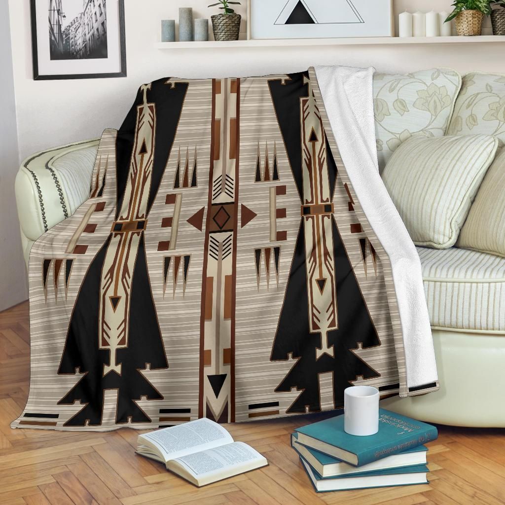Black Arrow Native American Sherpa Fleece Blanket