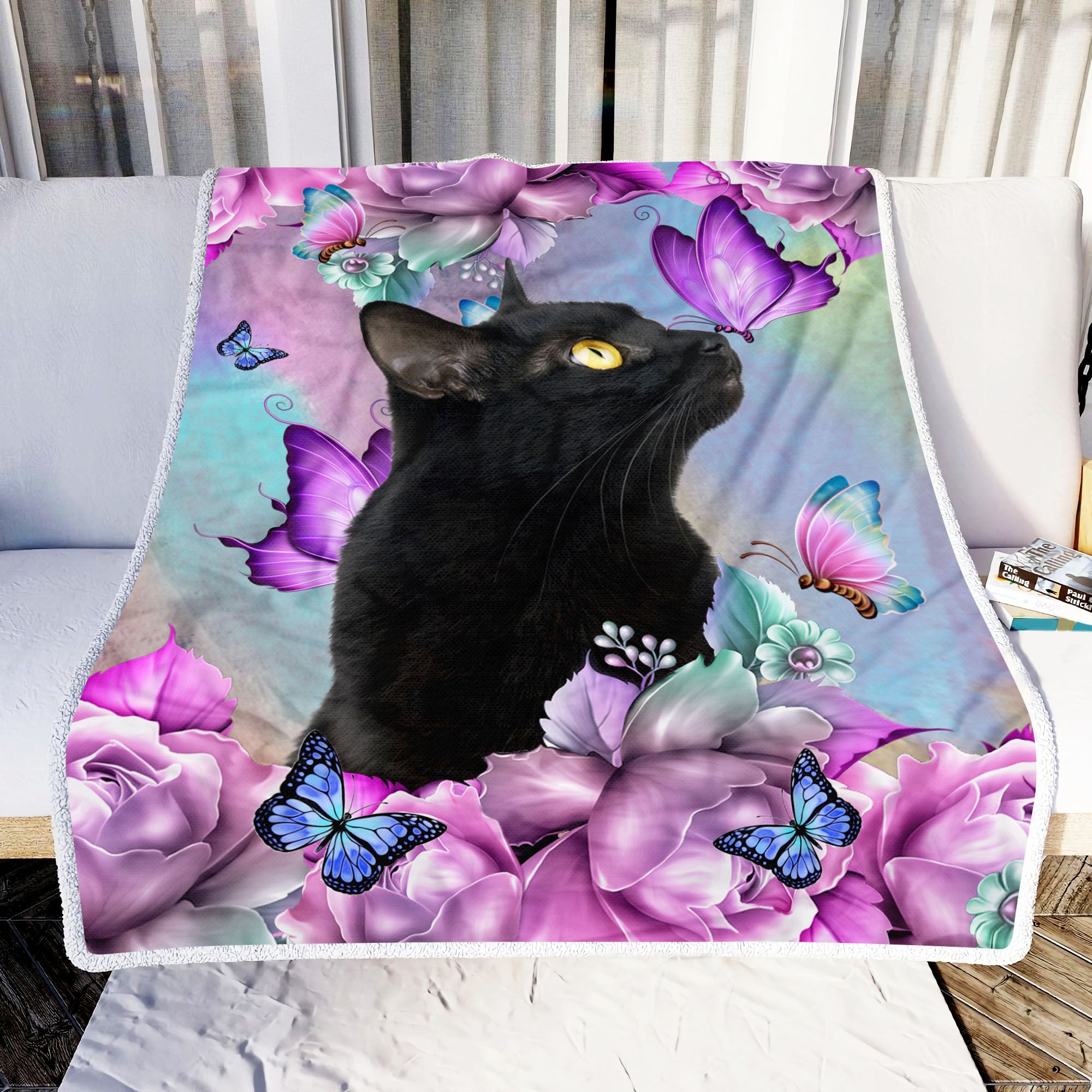 Black Cat Flower Fleece Blanket