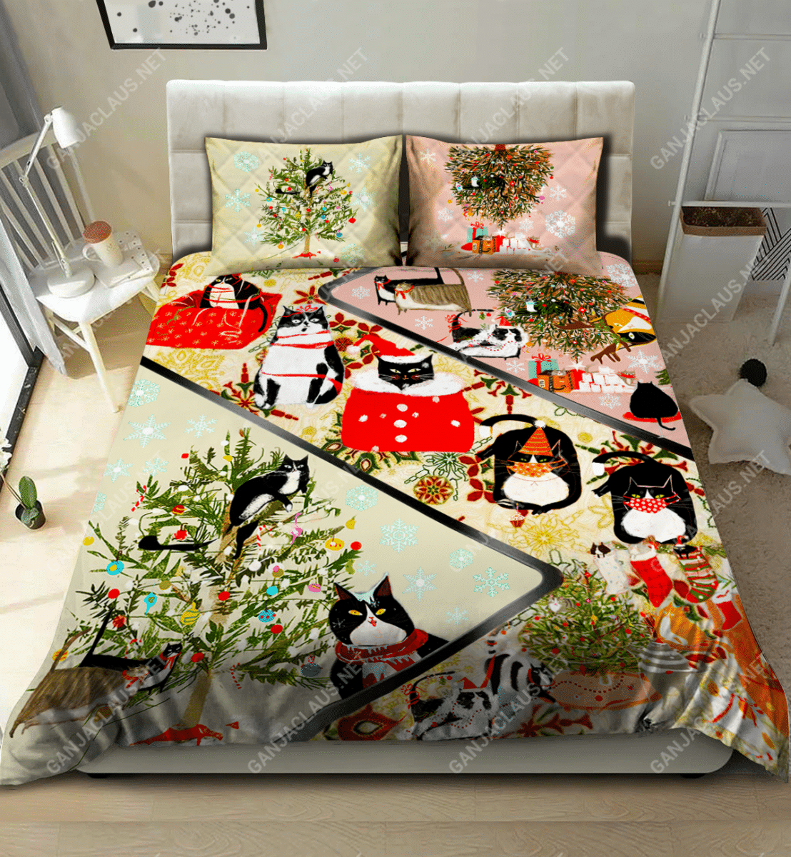 Black Cats Enjoy Christmas Bedding Set