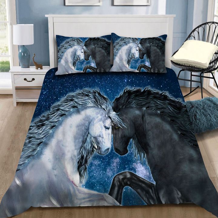 Black Horse And White Horse Bedding Set