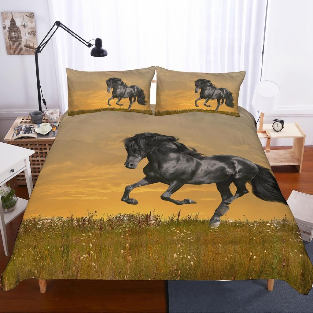 Black Horse Bedding Set