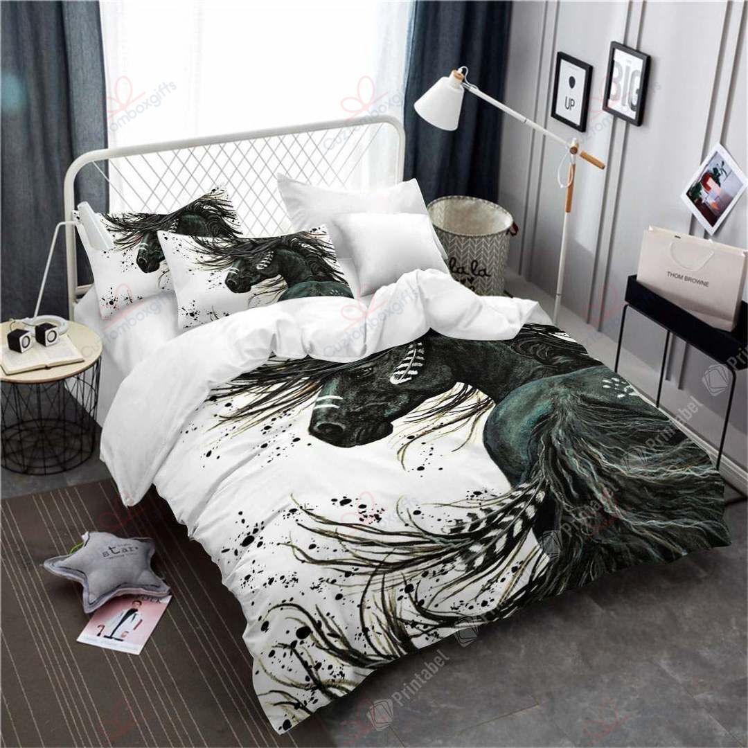 Black Horse Bedding Set