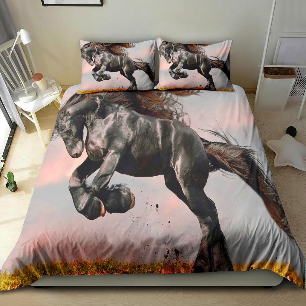 Black Horse Bedding Set