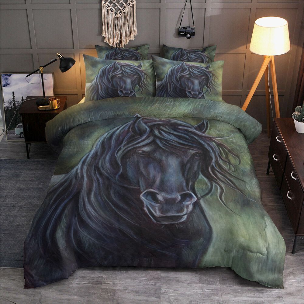 Black Horse Painting Bedding Set