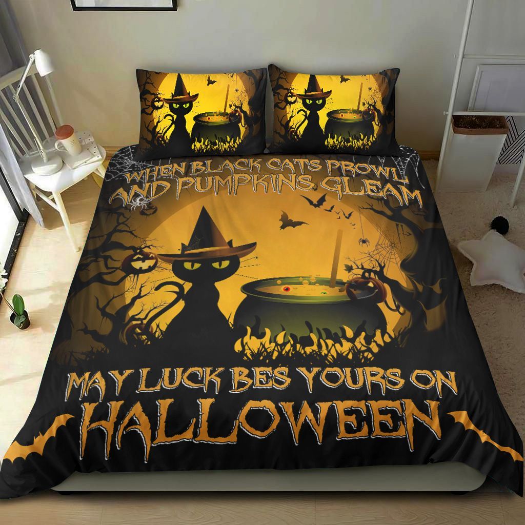 Black Witch Cat With Cauldron Bedding Set