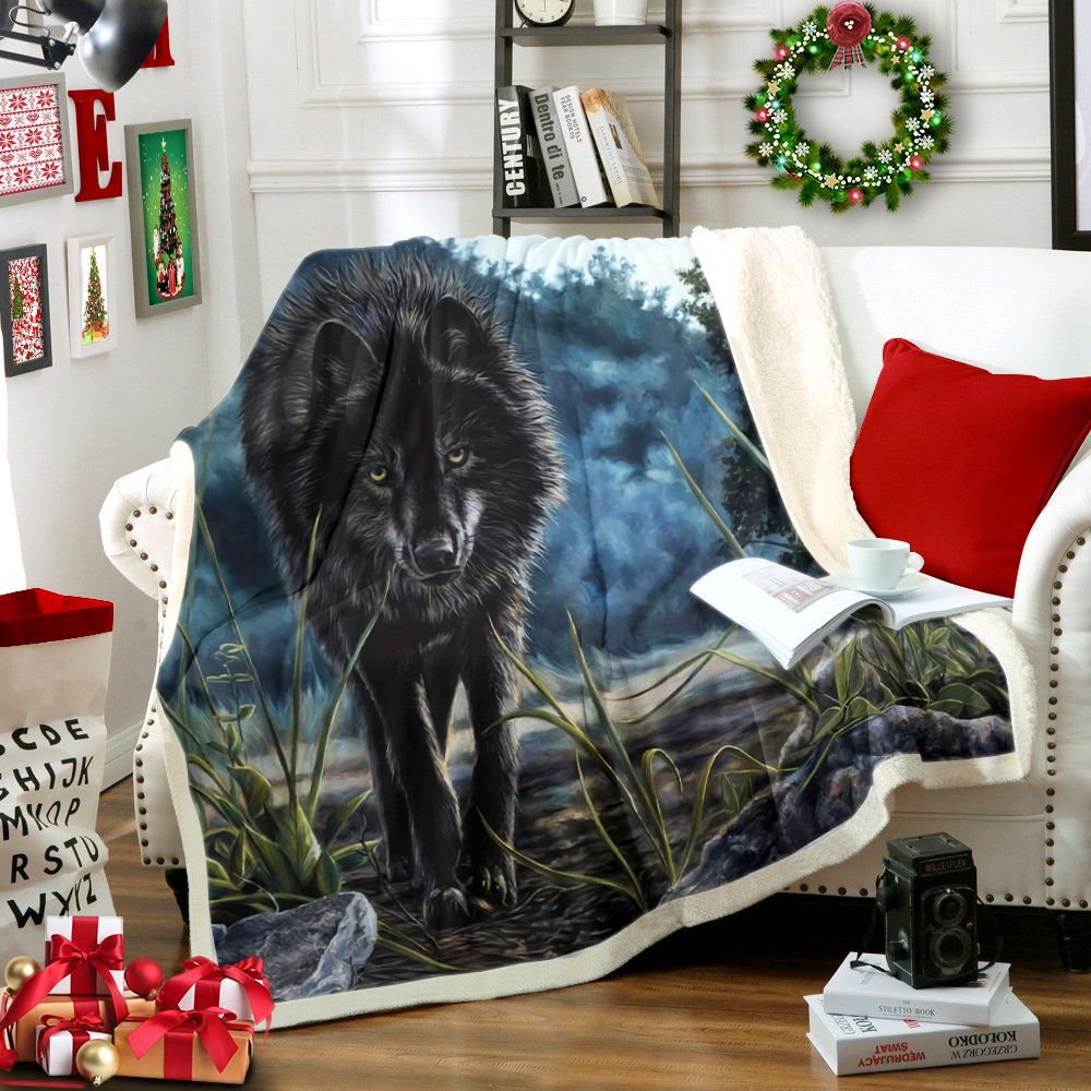 Black Wolf Hunting Sherpa Fleece Blanket
