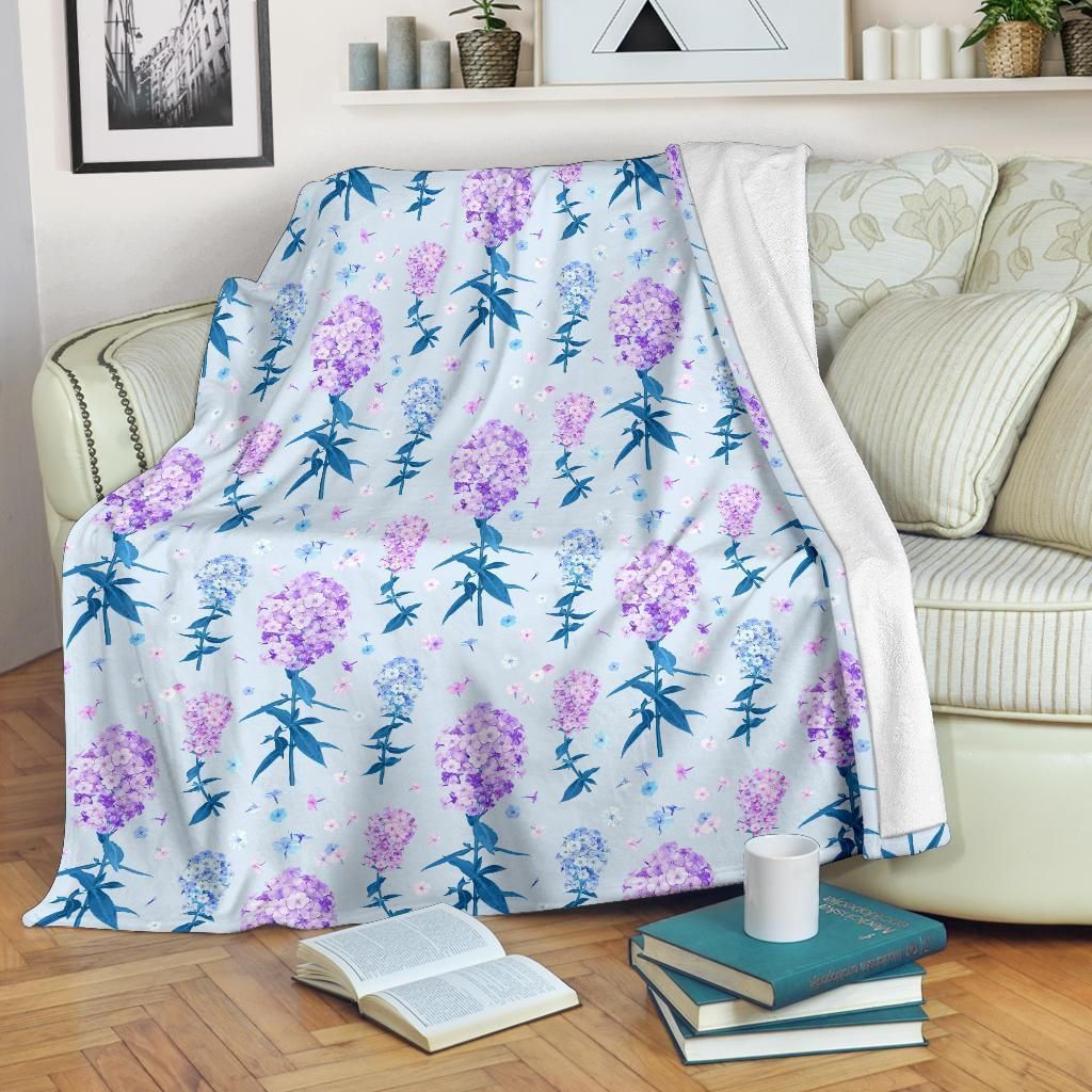 Blue And Pink Lilac Pattern Print Design Fleece Blanket