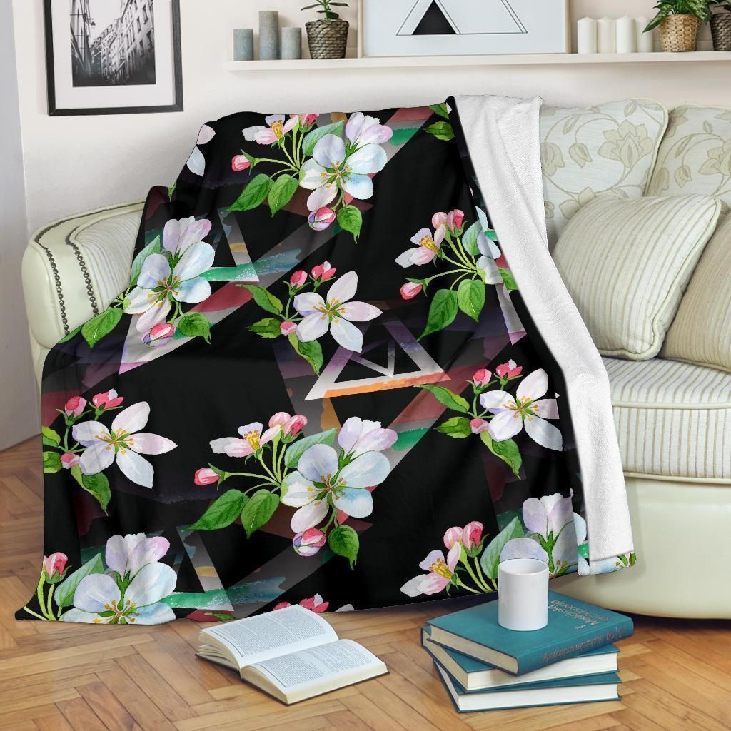 Blue Apple Blossom Pattern Print Design Fleece Blanket