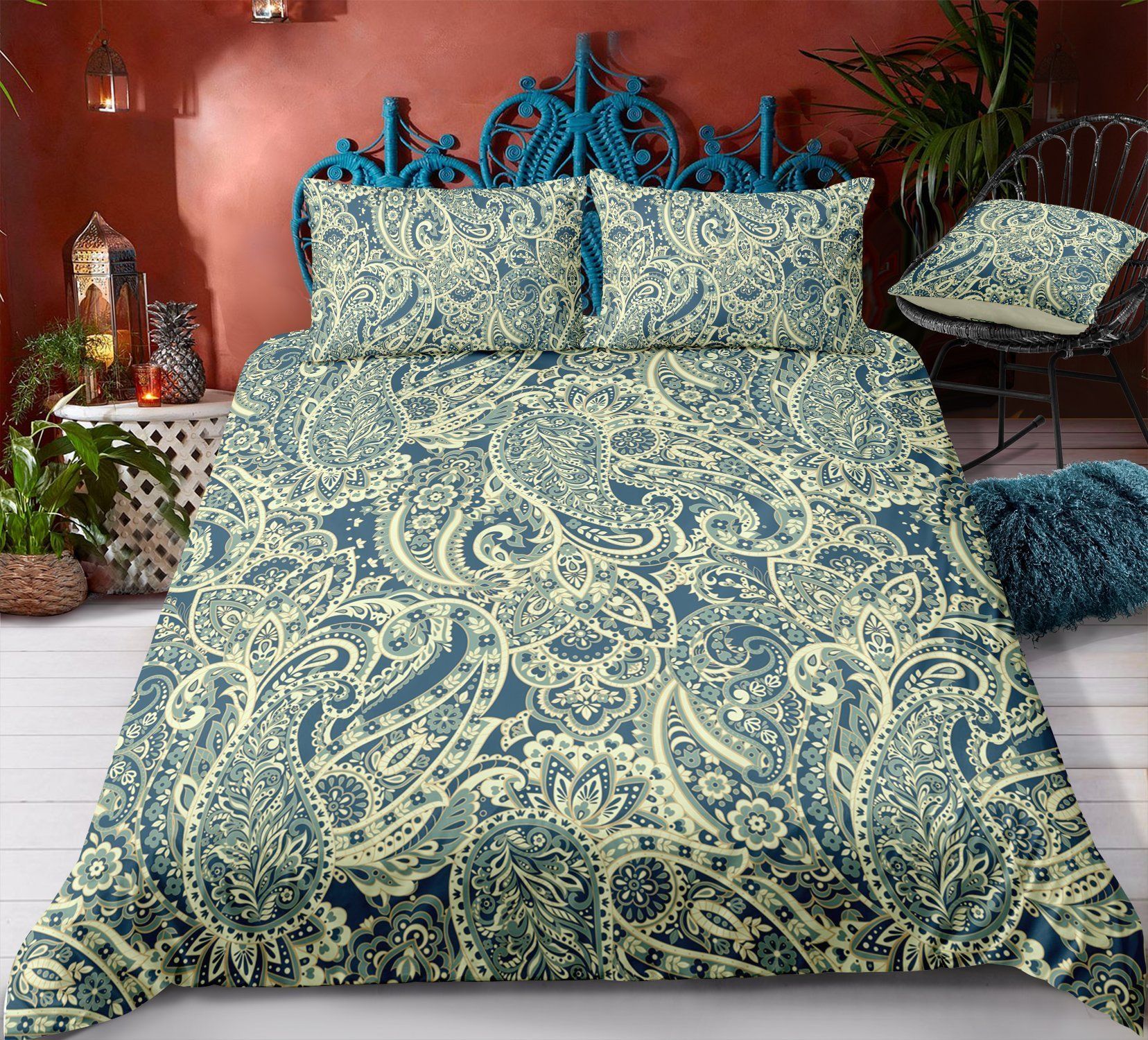 Blue Paisley Pattern Bedding Set