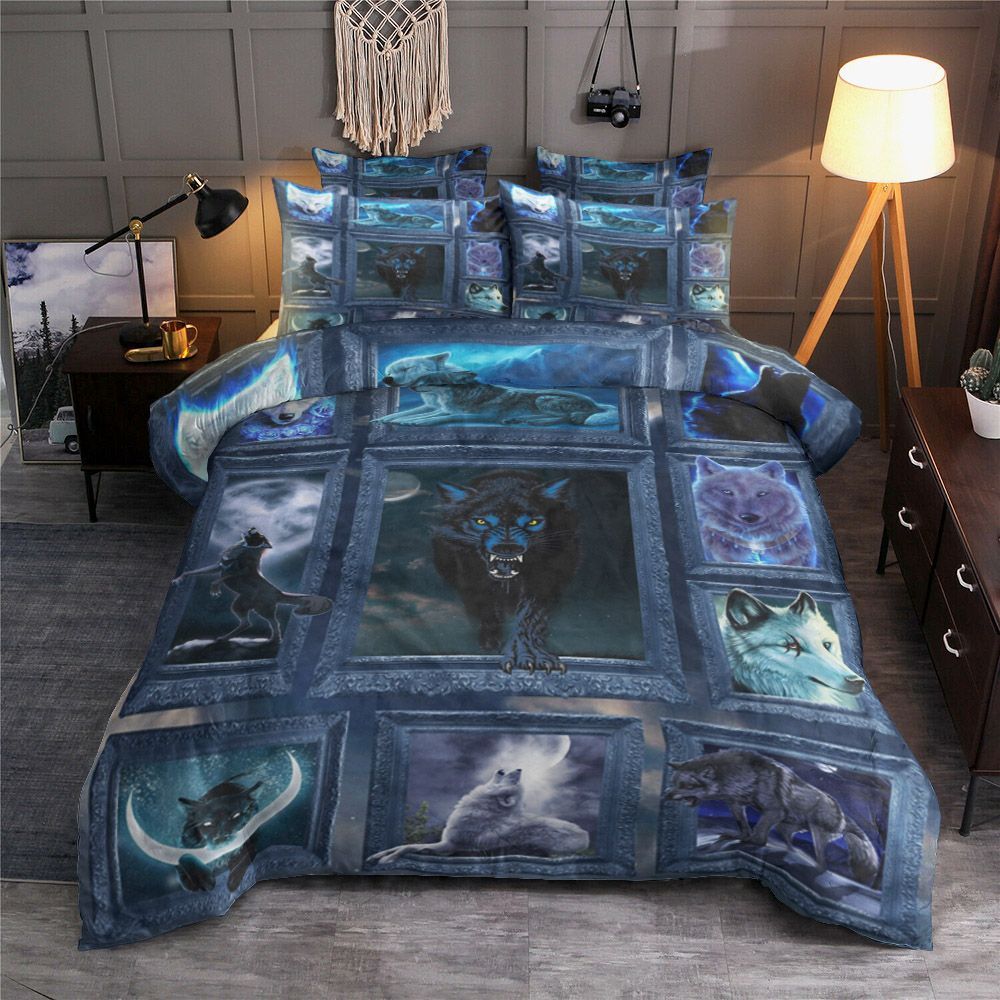 Blue Wolf Bedding Set