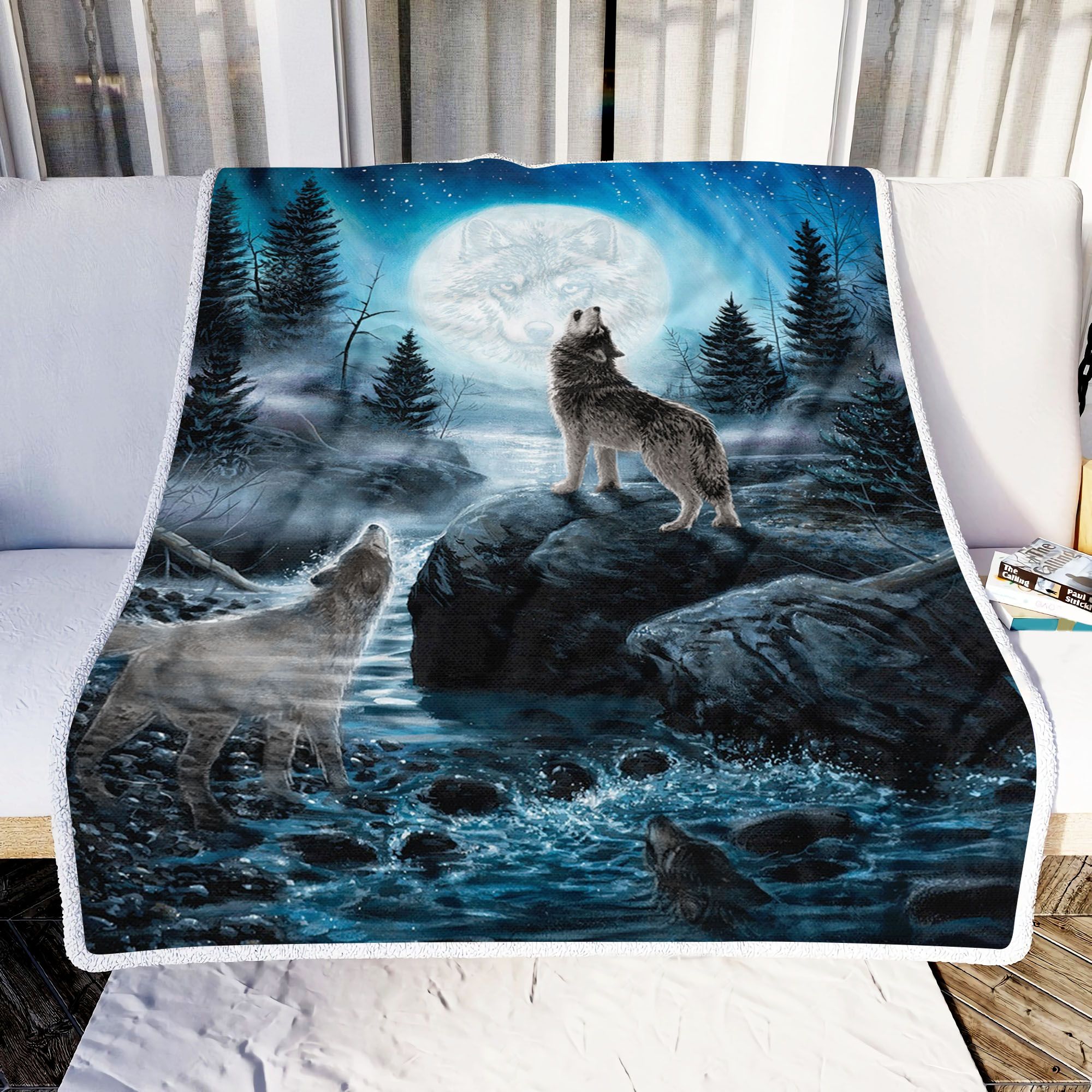 Blue Wolf Fleece Blanket