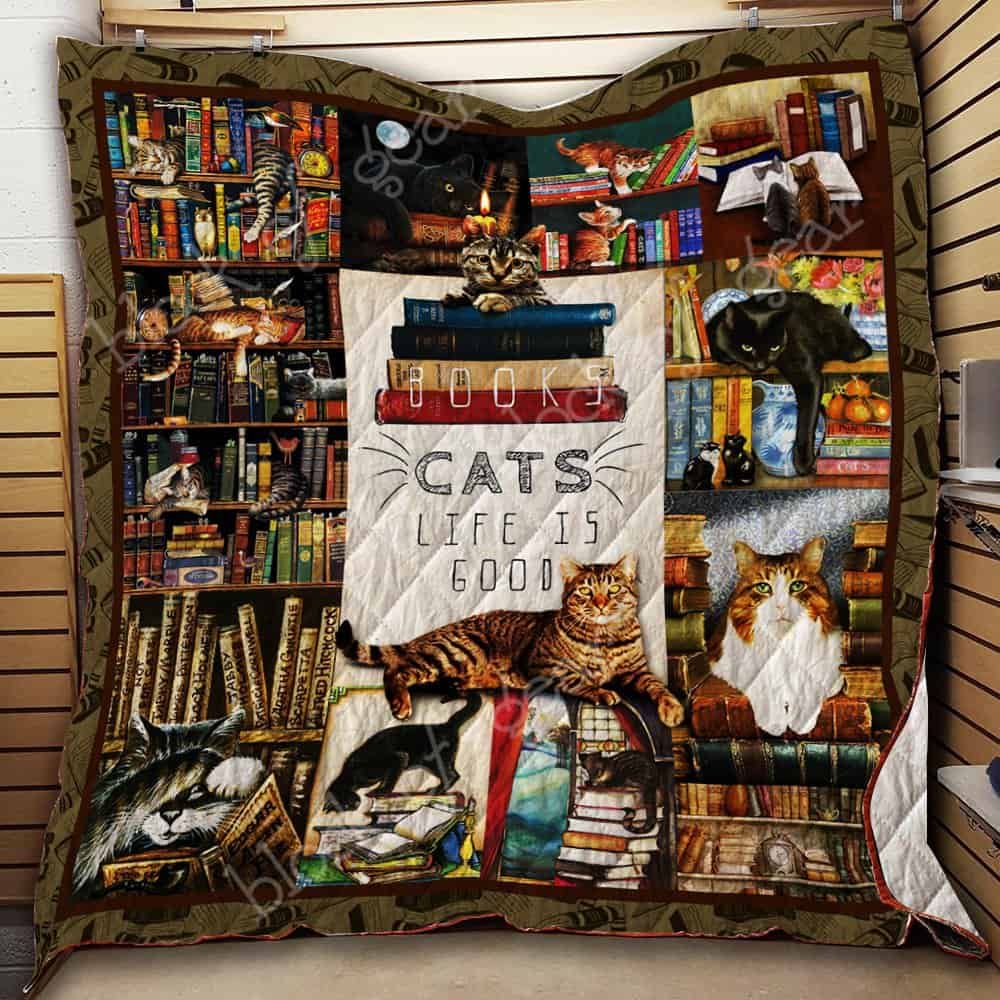 Books And Cats CL2100082MDQ Quilt Blanket