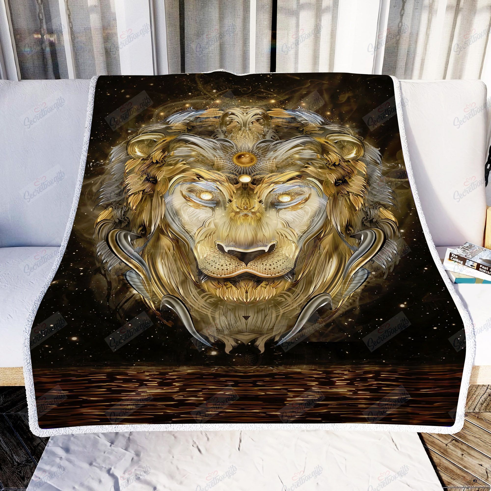 Brass Lion Fleece Blanket