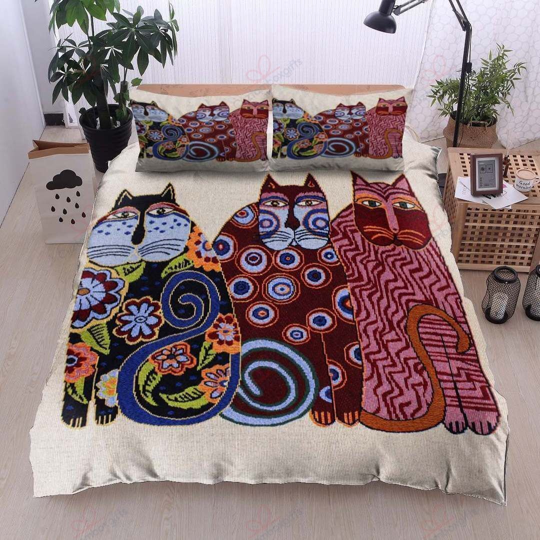 Brocade Cat Vintage Printed Bedding Set