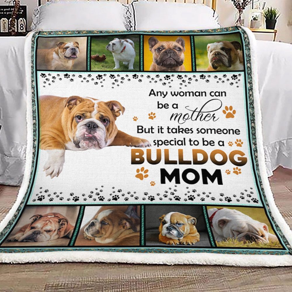 Bulldog Mom Sherpa Fleece Blanket