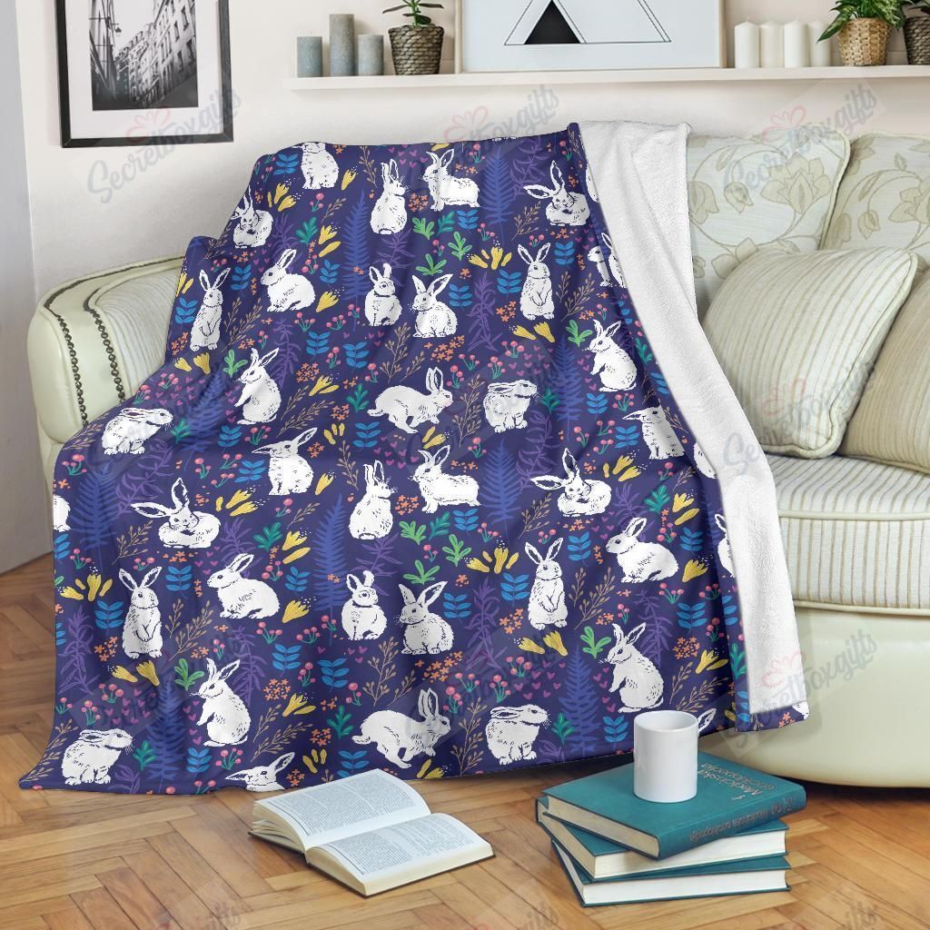 Bunny Pattern Fleece Blanket