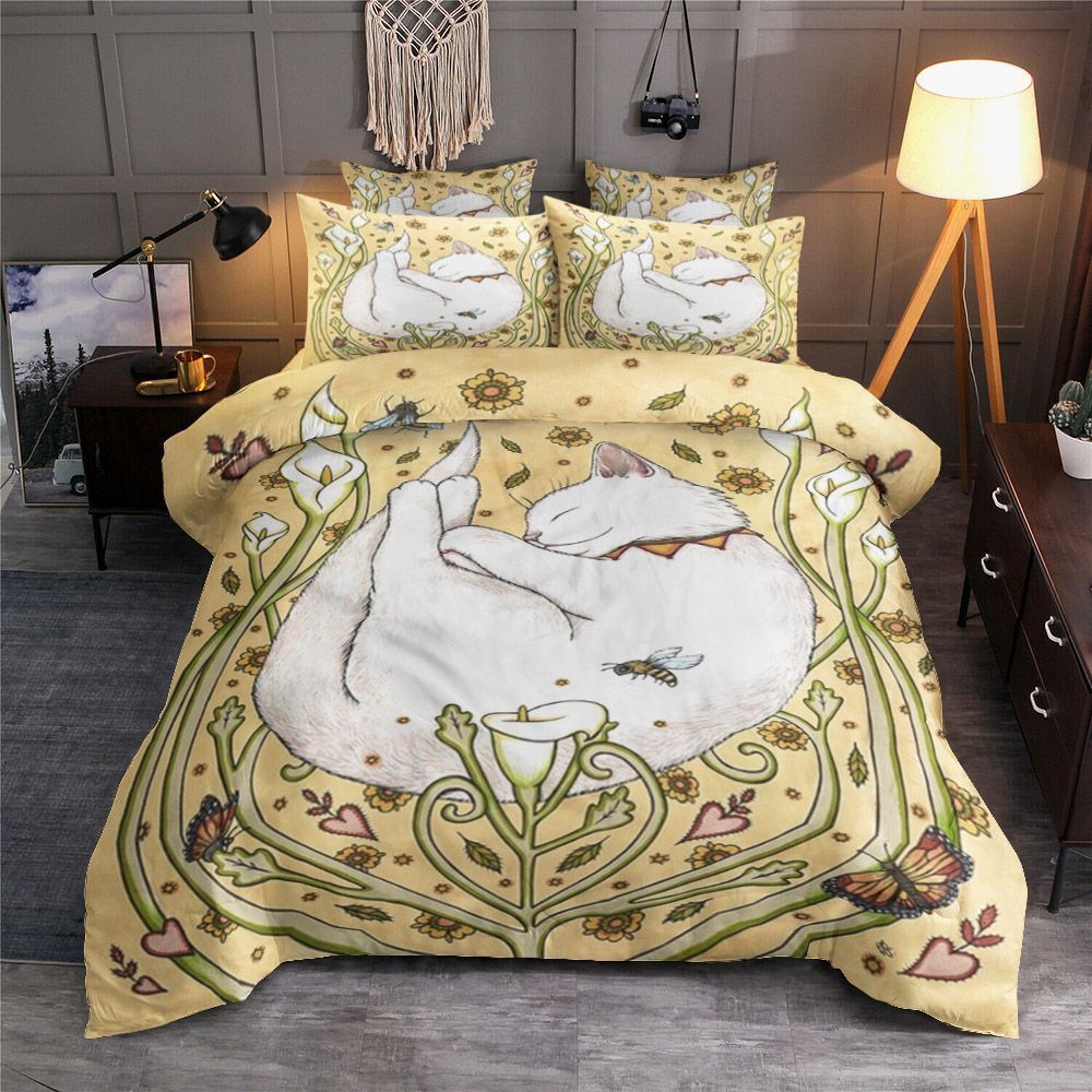Butterflies And Bees Cat Bedding Set