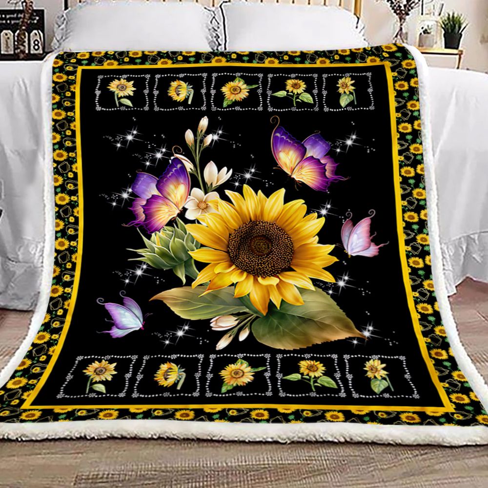 Butterfly Sunflower Insects Bugs Lover Tumbler Fleece Blanket