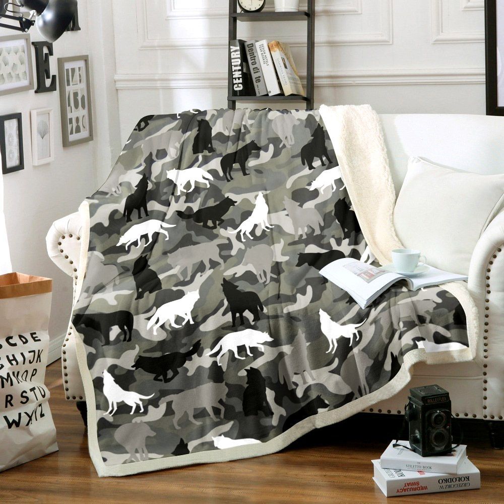 Camo Wolf Sherpa Fleece Blanket