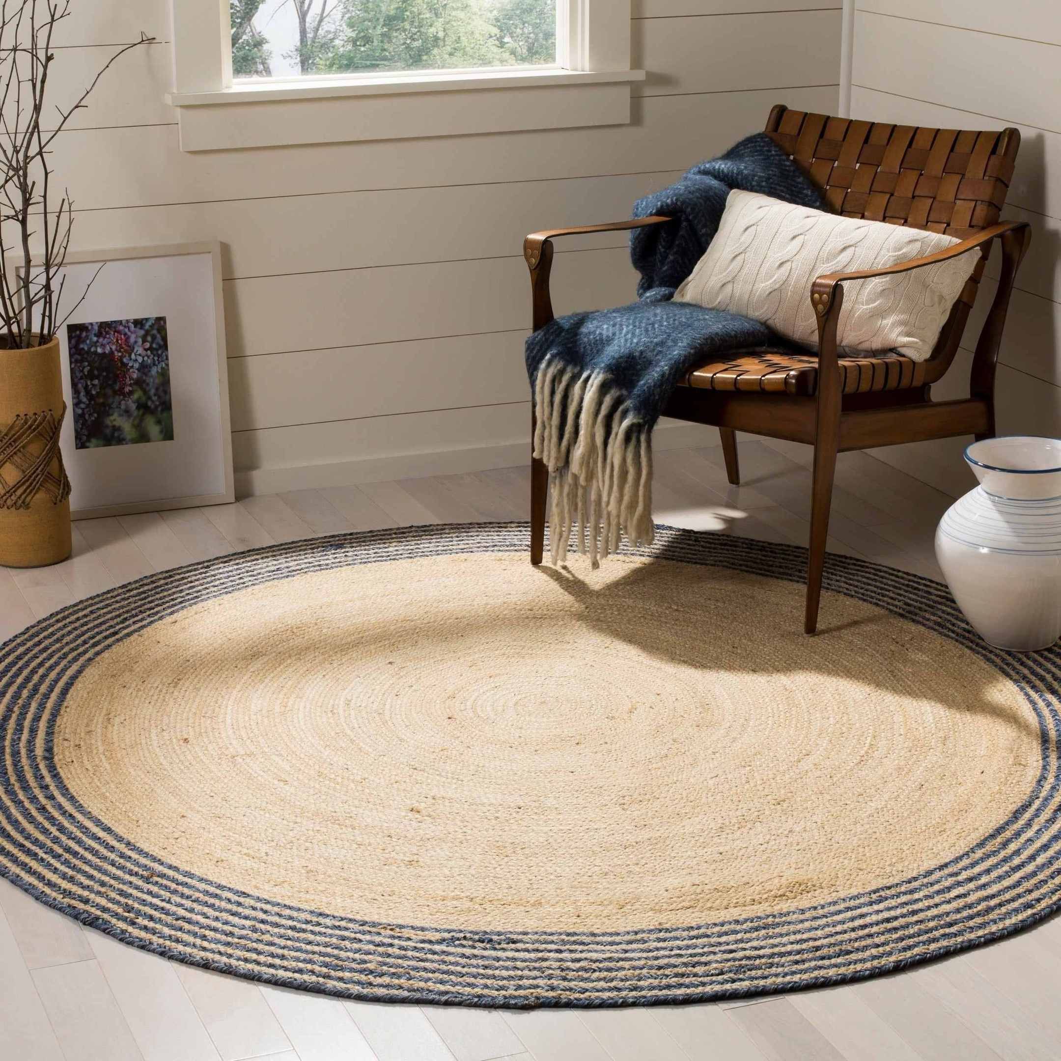 Cape Cod Modena Coastal Round Carpet