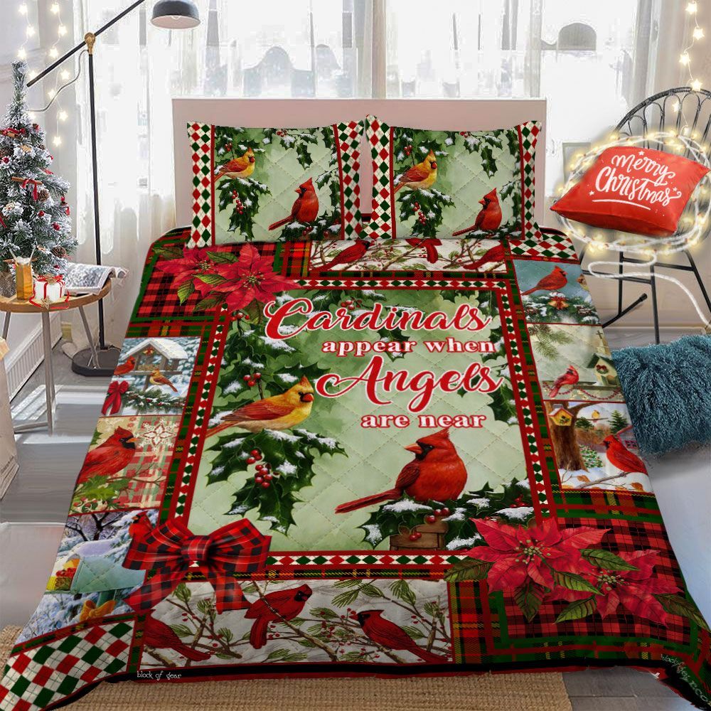 Cardinal Christmas Bedding Set