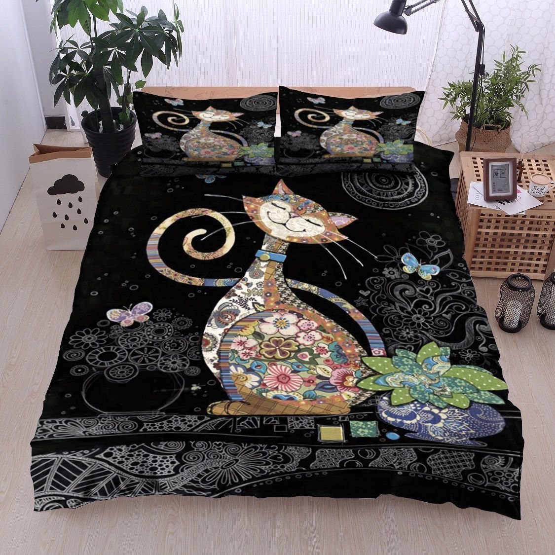 Cat And Flower Bedding Set